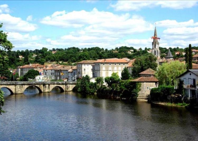 Gite Des Lavandes Oradour-Fanais Ngoại thất bức ảnh